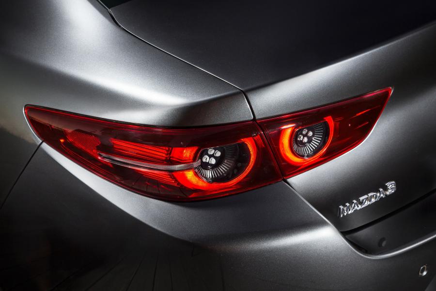 Детали экстерьера Mazda3 Sedan (BP) 2019 года  (AU) (фото 26 из 46)